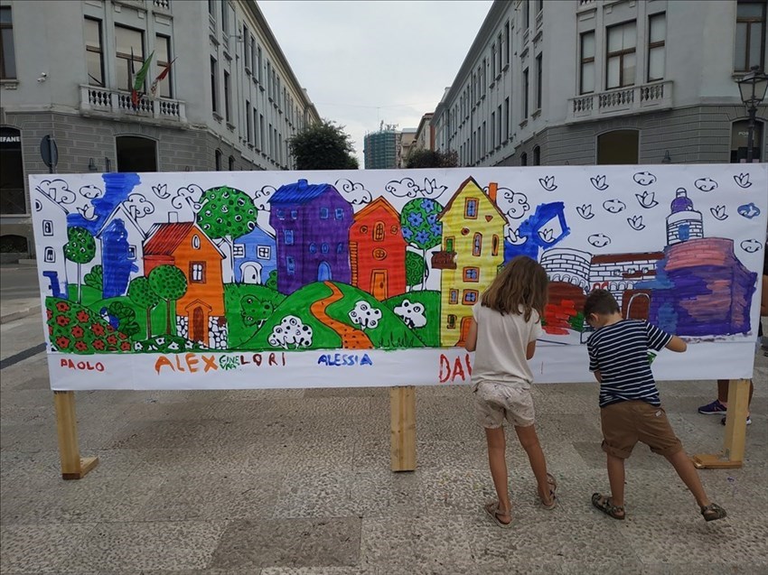 Anche l'Avis di Vasto in festa per "Colori della Solidarietà"