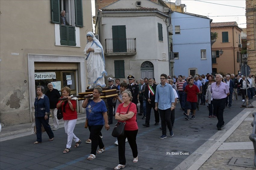 Casalbordino in festa per San Rocco: messa, processione e concerto dei Nomadi