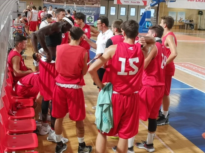 La Vasto Basket supera l'Amatori Pescara 62-60