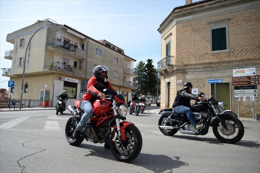 In tanti al primo bikers Day in onore di Claudio Gizzarelli