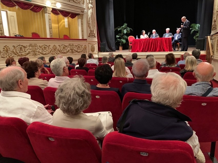 A Teatro Rossetti presentato "Vita da emigrante" di Enzo Iustini