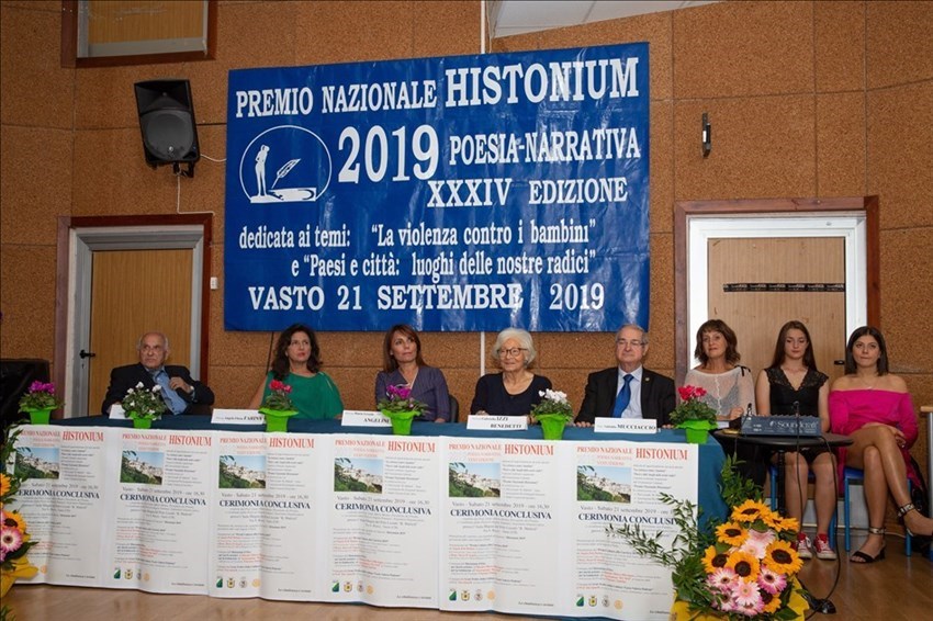 Eco di consensi per la XXXIV edizione del premio nazionale Histonium di poesia e narrativa