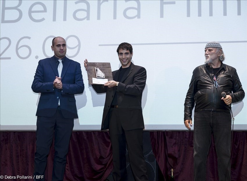 Il regista termolese Francesco D'Ascenzo trionfa a Bellaria con "Qualcosa rimane"