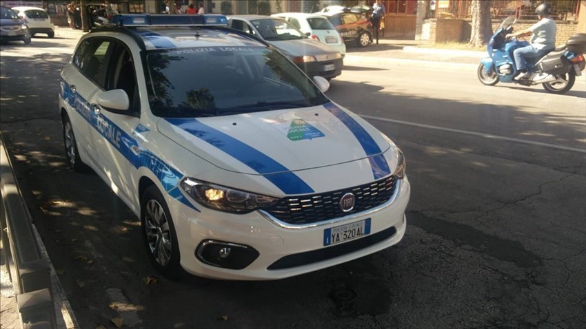 31enne investito da un'auto in Corso Mazzini, trasferito in ospedale