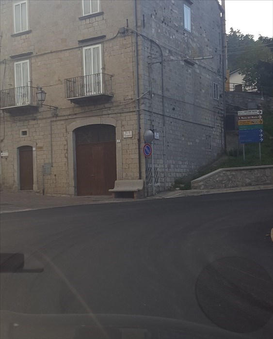 A Castiglione Messer Marino rifacimento asfalto in varie zone del paese