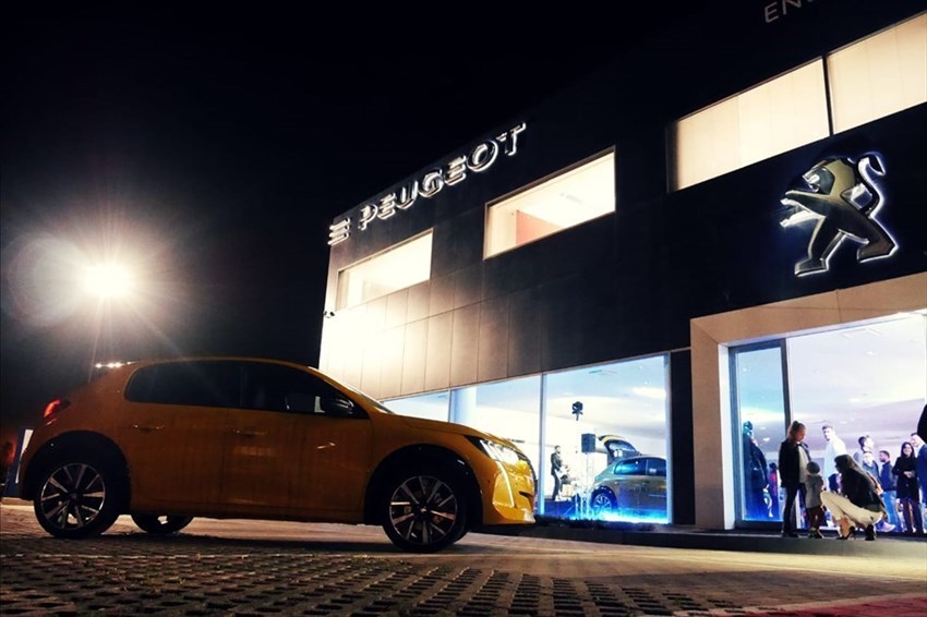 ​Peugeot 208: Pasquarelli Auto e Antonio Sorgentone per la nuova nata del Leone