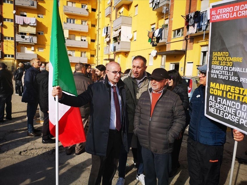 Manifestazione al Ferro di Cavallo, Pettinari: «I cittadini al fianco delle persone perbene»