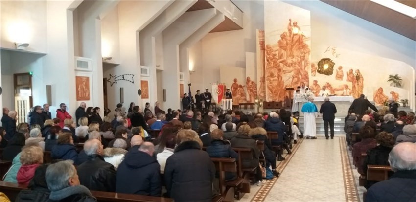 La cerimonia di benedizione delle campane nella parrocchia San Paolo