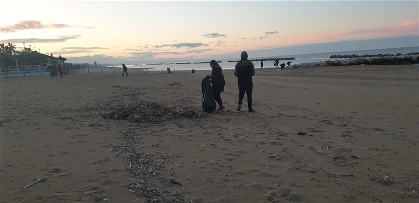 Fridays For Future: a caccia di rifiuti sulla spiaggia