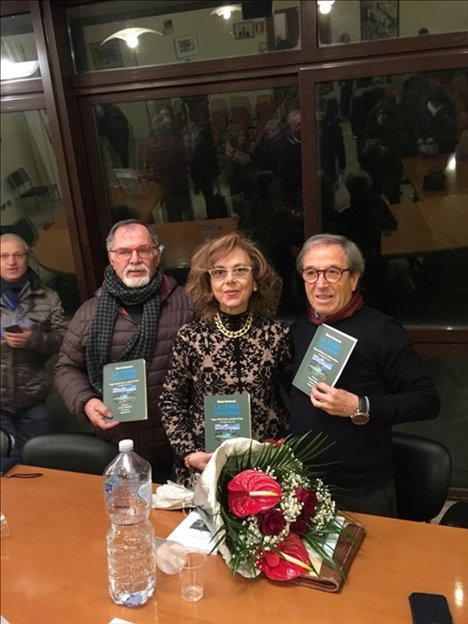 Mario Antenucci ha presentato il suo libro “la terra da scoprire”