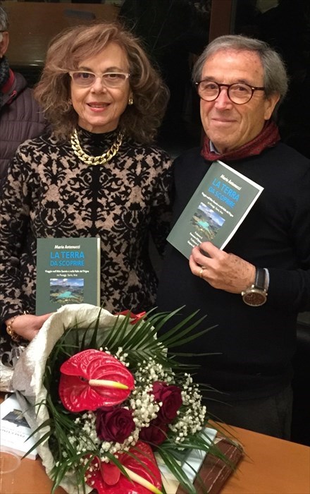 Mario Antenucci ha presentato il suo libro “la terra da scoprire”