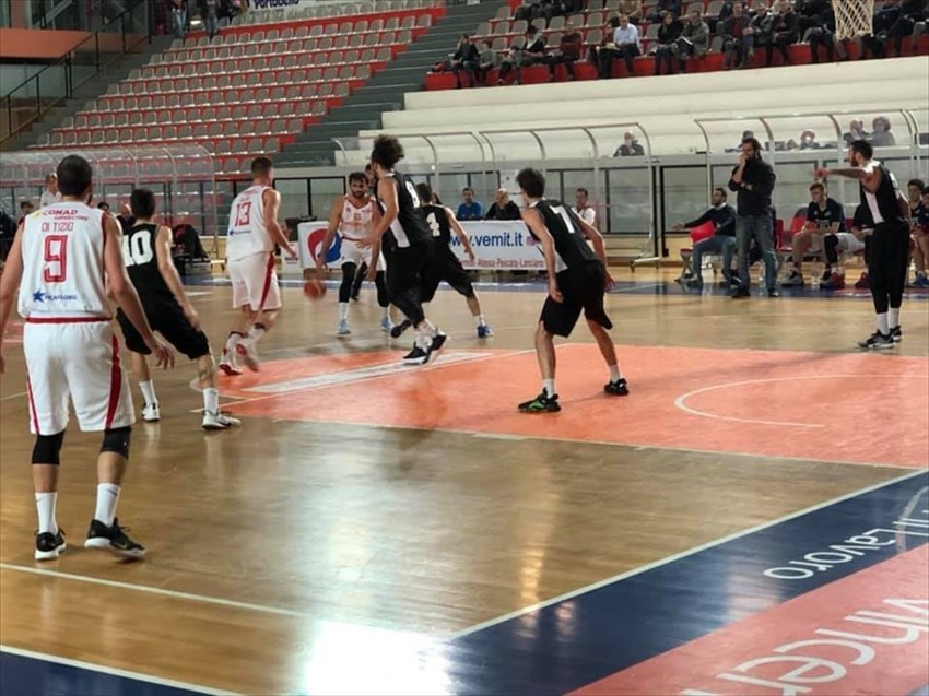 ​Quarto Ko consecutivo per la Vasto Basket, al PalaBcc vince Falconara 61 a 69