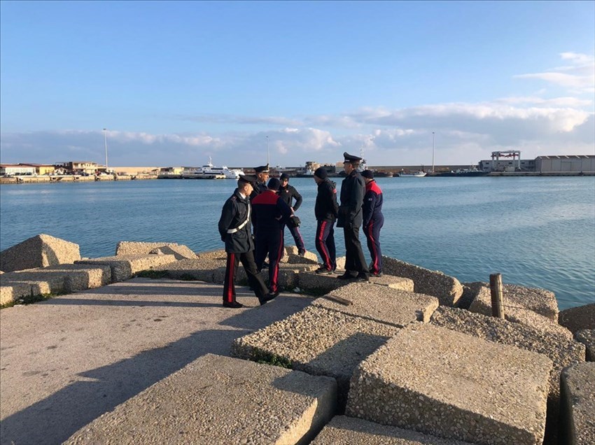 Sommozzatori dei Carabinieri al porto di Termoli, riprese le ricerche di Victorine Bucci