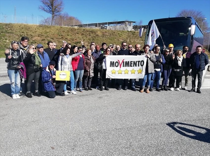 Movimento 5 Stelle di Vasto in massa a Roma per dire "Mai più vitalizi"