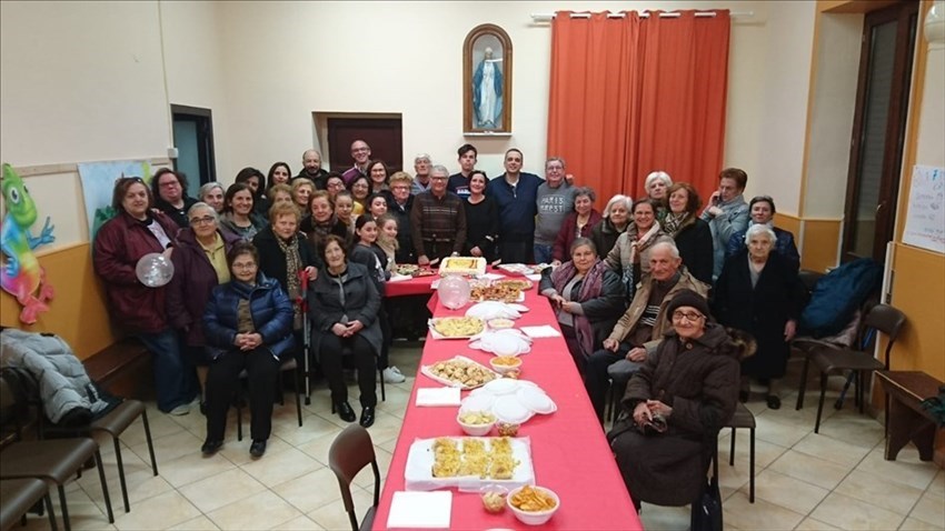 Festa di accoglienza e vero entusiasmo per il rientro del parroco don Alessandro Sticca