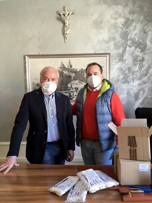 Donate dal Gruppo Tessile Molisano mille mascherine al Comune di Montenero