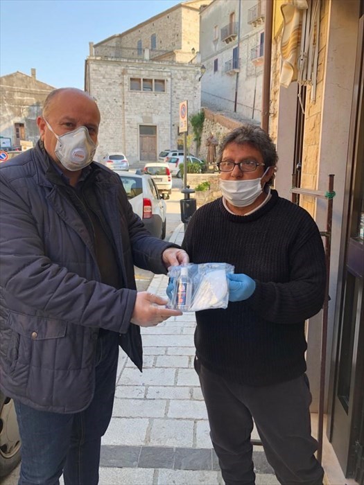 L’amministrazione comunale di Guardialfiera ha distribuito le mascherine alla popolazione