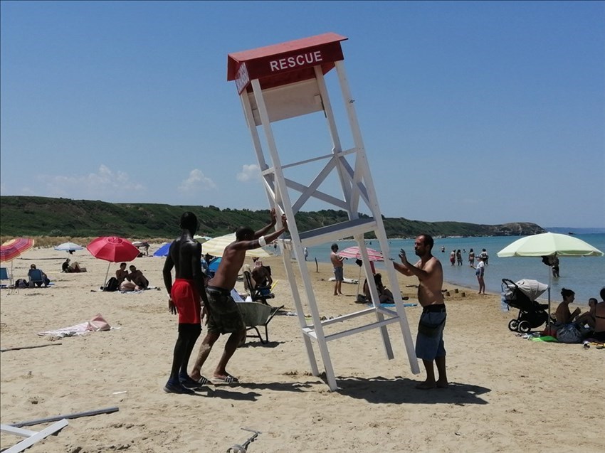 Spiaggia di Punta Penna ai tempi del Covid: "Garantiremo ciò che la Riserva ha sempre offerto"
