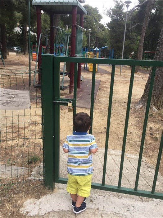 ​“Che aspetta il Comune di Vasto a riaprire le aree giochi per bambini?”