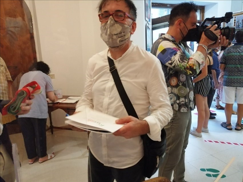 Inaugurata la personale contemporanea di Costanzo D'Angelo: "69 scatti dei giorni del lockdown"