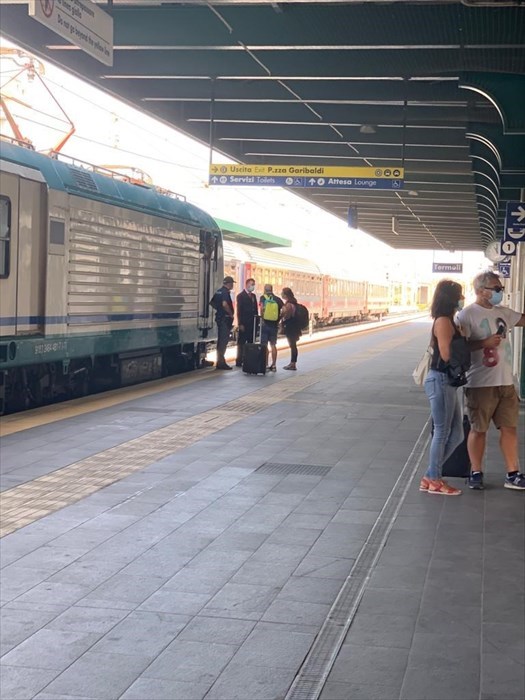 Frana un km di massicciata sulla San Severo-Termoli, treni fermi da molte ore
