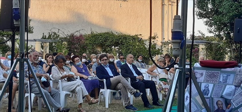 "Abruzzo Cultura e letteratura", la presentazione nei giardini di Palazzo d'Avalos