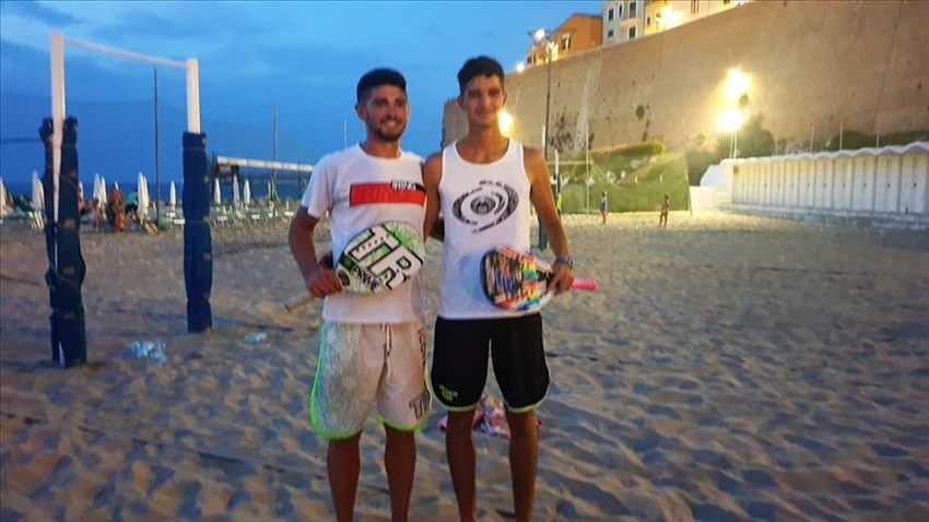 Beach tennis, in trionfo la giovane coppia pescarese Di Colli-Zapparata