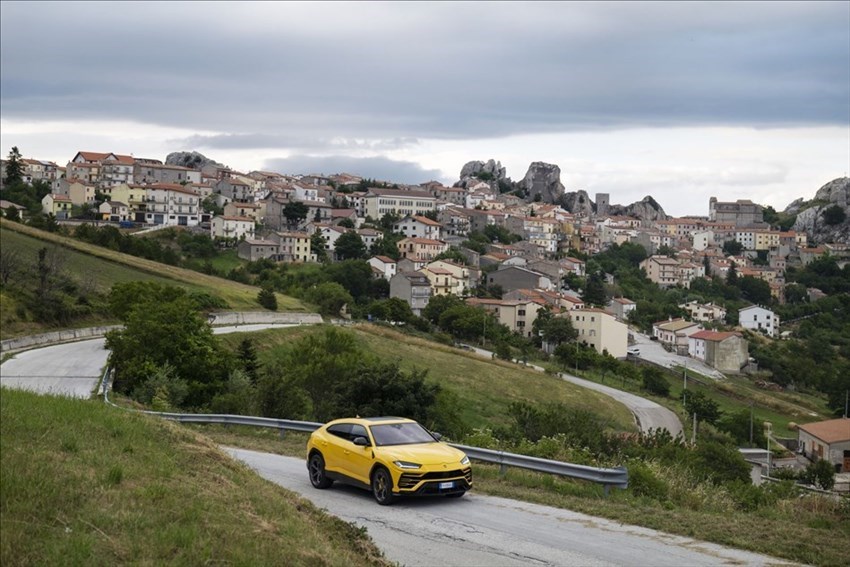 Il Molise protagonista del nuovo spot Lamborghini “With Italy, for Italy”
