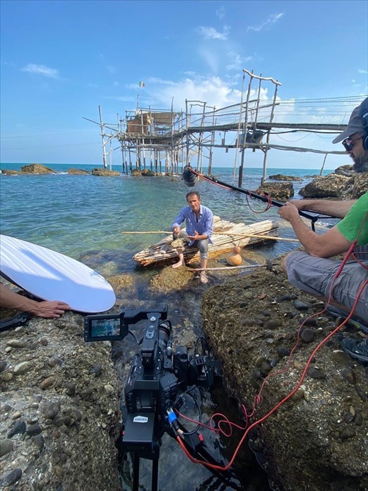 Tappa anche a Punta Aderci per le riprese de “I giganti del mare”