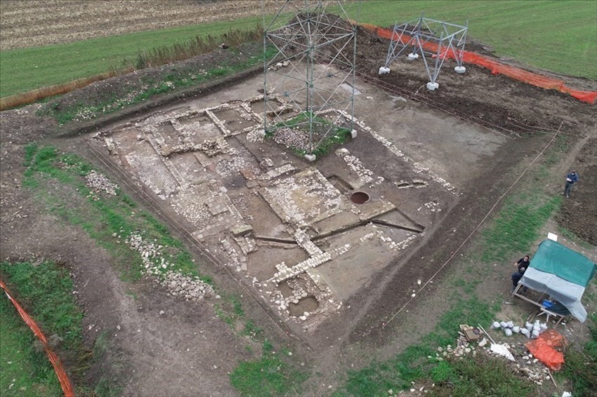 Antica villa romana scoperta durante i lavori alla linea elettrica